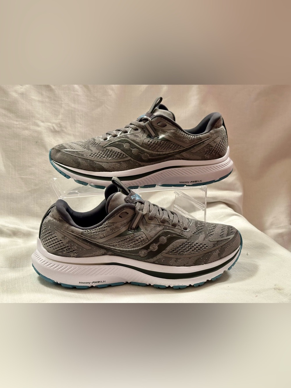 Saucony Omni 21 Womens Sz 9.5
W Gray Running Sneakers Shoes
S10763-20